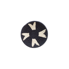 Load image into Gallery viewer, Mini Raffia Star Bowl