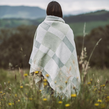 Load image into Gallery viewer, Sumapaz Sage and Spring Green Throw