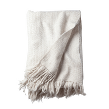 Load image into Gallery viewer, Otono Jazmin Blanca Throw