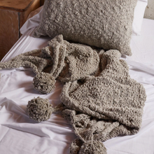 Load image into Gallery viewer, Luz Handwoven Mist Cotton Throw

